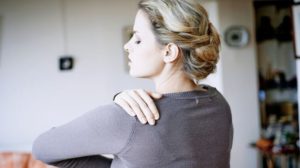 a woman getting hurt in the shoulder | Feature | Cortisone Shots For Inflammation: Benefits And Side Effects